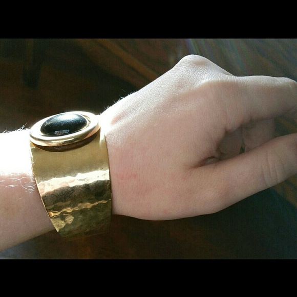 🌟HOST PICK🌟 Vintage open cuff/bangle bracelet - Picture 6 of 6